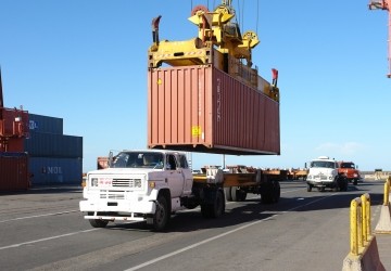 Controlarn a camiones en Puerto Buenos Aires