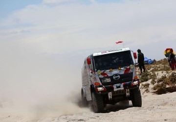 Sugawara participar con HINO del Dakar 2017